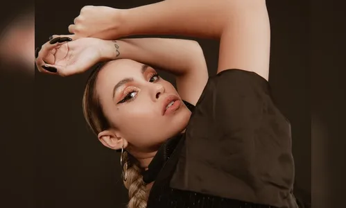 RedeTV! quer Sarah Andrade como apresentadora do TV Fama