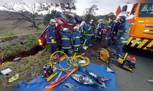 Samu atende 10 acidentes no final de semana; assista
