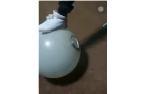 Vandalismo: Jovens quebram postes de iluminação no Jaboti