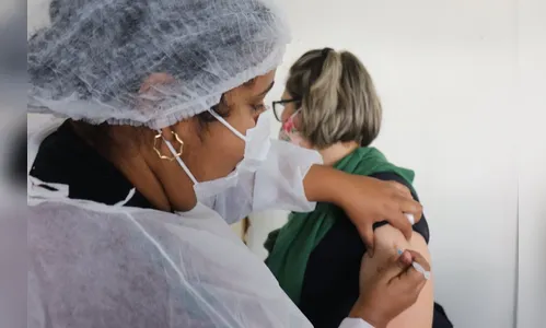 Veja quem pode ser vacinado nesta segunda em Arapongas