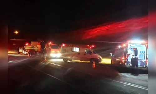 Colisão entre Gol e camionete deixa um morto na PR-466