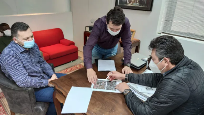 Imagem ilustrativa da notícia Prefeito de Apucarana encaminha reivindicações a deputado