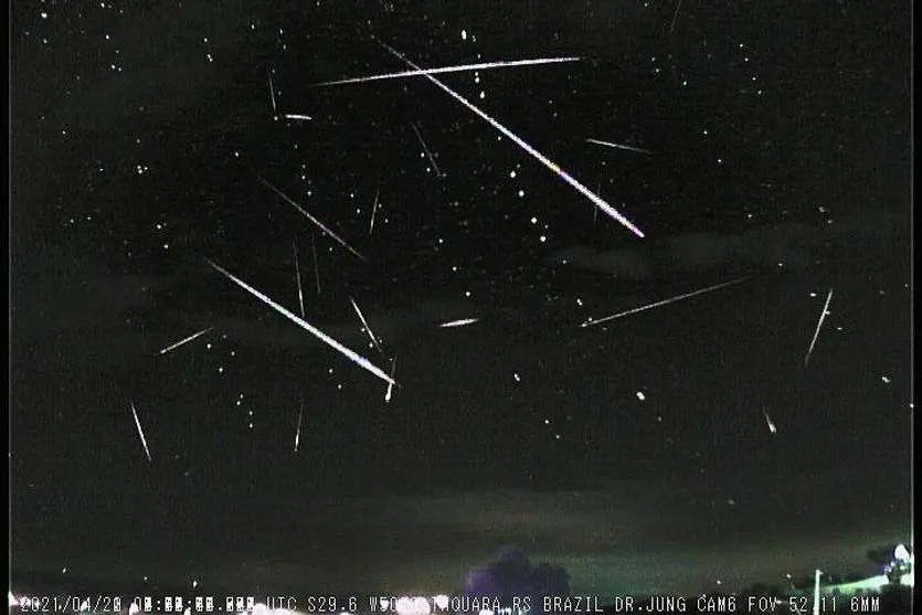 A chuva de meteoros, chamada de Delta Aquarídas do Sul, começou no dia 12 de julho