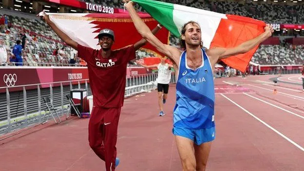 Barshim perguntou ao juiz se eles poderiam ter duas medalhas de ouro, que acenou positivamente