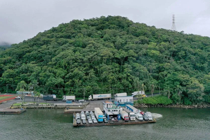 Ferry-boat de Guaratuba: Empresa pode ter contrato suspenso