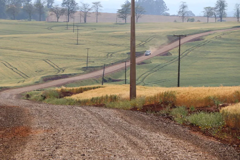 Melhorias feitas entre as estradas do Severiano, Santa Luzia e Cruzeirinho, que têm 7 km de extensão