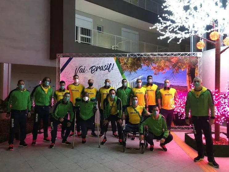 Seleção Brasileira de Vôlei Sentado antes do embarque para Tóquio. Foto: Confederação Brasileira de Voleibol para Deficientes/CBVD.