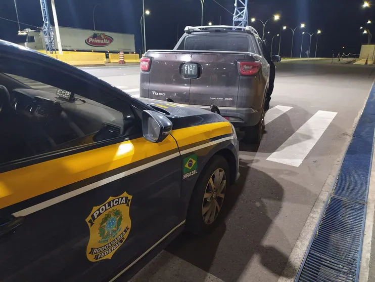 Veículo roubado em Recife é recuperado no Paraná