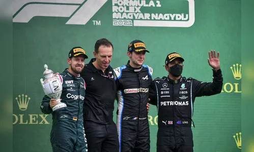 Com pouca gasolina no carro, Vettel é desclassificado