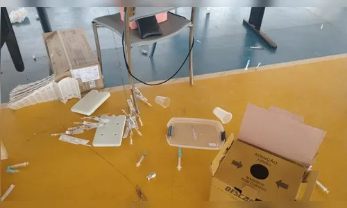 Adolescente é apreendido após quebrar seringas e vacinas