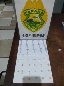 Adolescente é apreendido com crack e cocaína em Apucarana