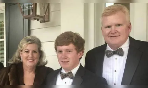 Advogado encomenda a própria morte para filho receber seguro