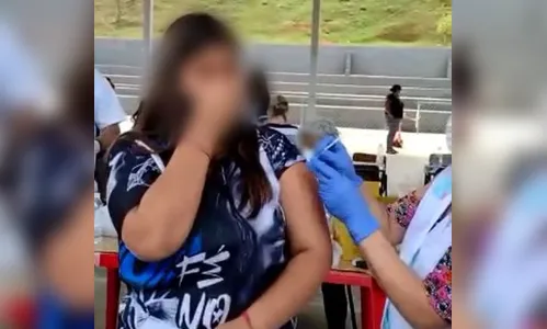 Após ver vídeo, mãe descobre que filha não foi vacinada