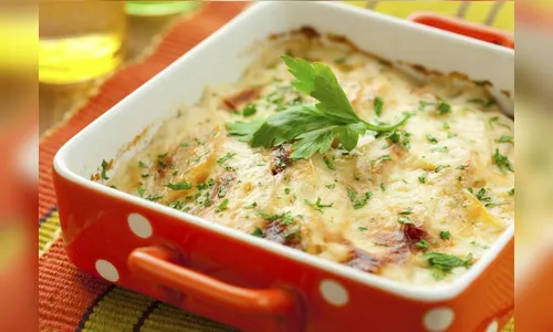 Aprenda fazer uma batata gratinada super simples