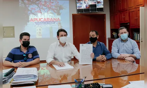 Apucarana recebe escritura do imóvel de escola