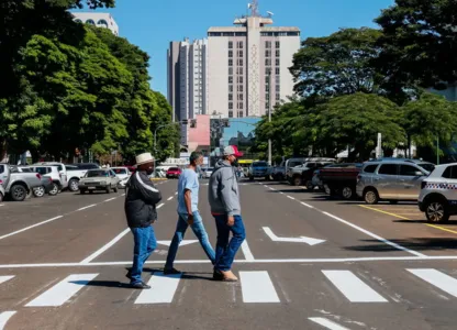 Apucarana renova sinalização horizontal de ruas e avenidas