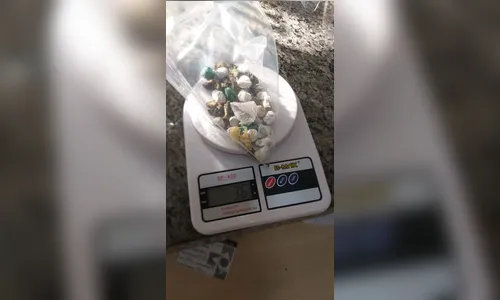 Araponguense é flagrado tentando jogar maconha em presídio