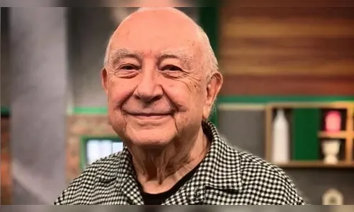 Ator Sérgio Mamberti é intubado; quadro é 'delicado'