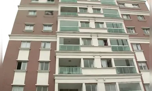 Ator é encontrado morto em janela de prédio em Curitiba