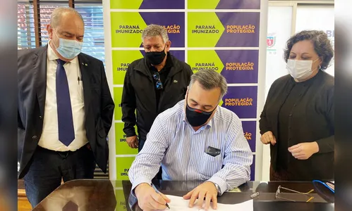 Beto Preto assina Termo de Cooperação do PlanificaSUS