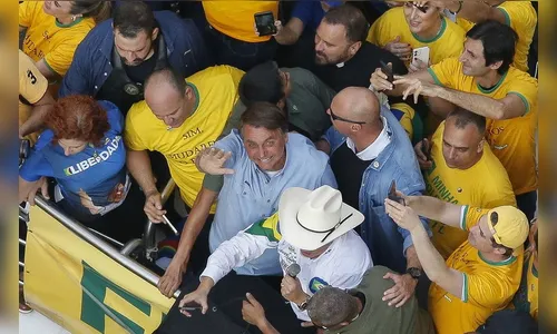 Bolsonaro diz que não cumprirá decisões de Alexandre