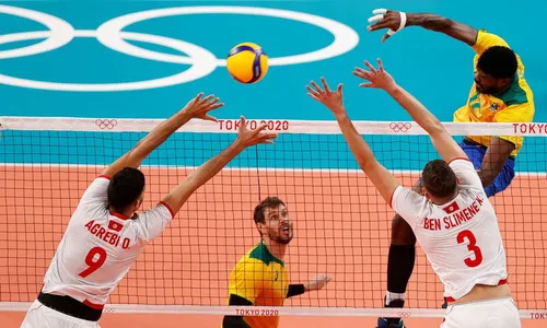 Brasil passa pela Tunísia na estreia do vôlei masculino