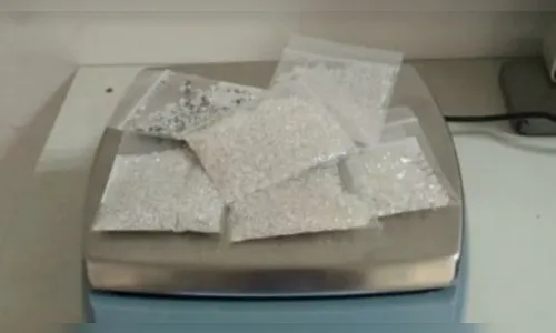 Carga de R$ 526 mil em diamantes é apreendida em aeroporto