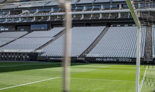 Corinthians e Flamengo medem forças durante Brasileirão