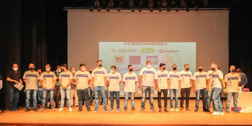 Equipe de handebol de Apucarana é apresentada