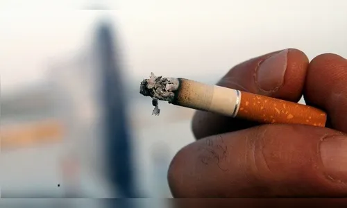 Estudo: vacina da covid tem menor resposta imune em fumantes