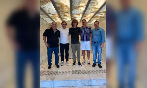 Flamengo anuncia David Luiz como novo reforço