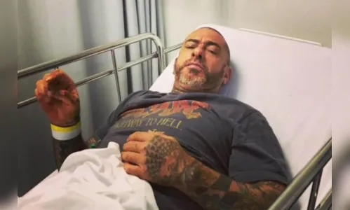 Fogaça é hospitalizado após desmaiar em gravação de reality