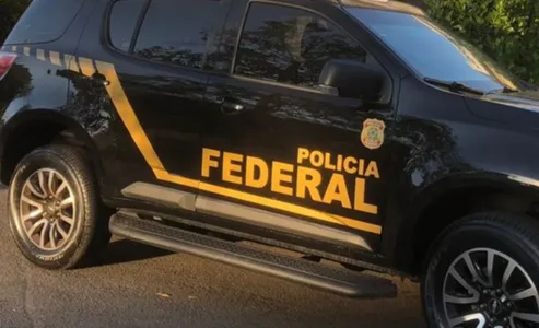 Foram cumpridos três mandados de prisão e 20 de busca e apreensão, segundo a PF 