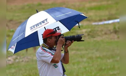 Fotógrafo morre atropelado em evento de motociclismo em SC