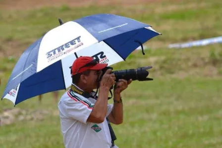 Fotógrafo morre atropelado em evento de motociclismo em SC