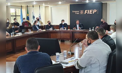 Governo e municípios discutem soluções para resíduos sólidos