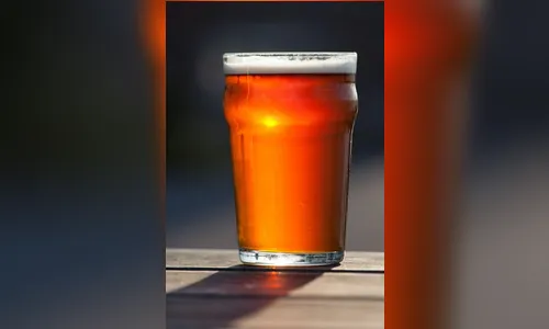 Homem denuncia cuidador que estaria bebendo no hospital