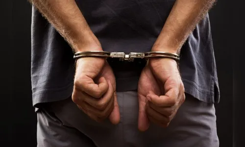 Homem é preso após chutar a cabeça da esposa em Ivaiporã