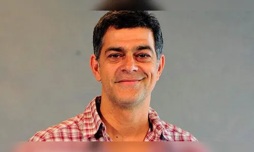 Internado com Covid, Eduardo Moscovis segue estável