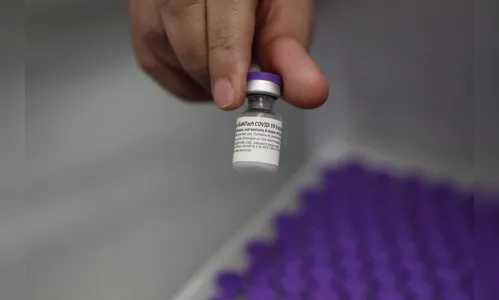 Terceira dose da Pfizer aumenta em 6 vezes proteção da covid