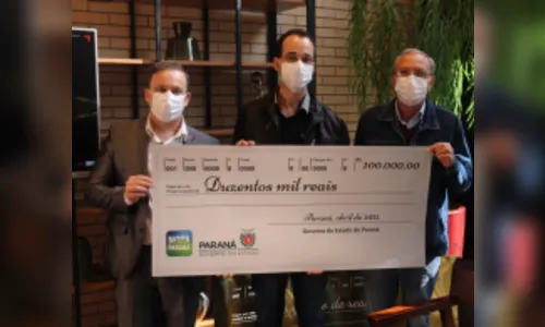 Jair Milani participa da entrega de prêmio do Nota Paraná