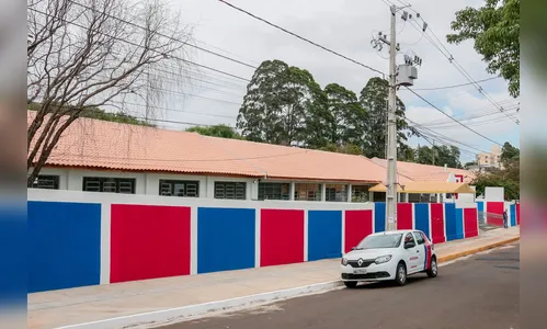 Ladrão furta objetos do CMEI do Jardim América