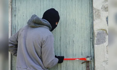 Loja de produtos agrícolas é alvo de tentativa de furto