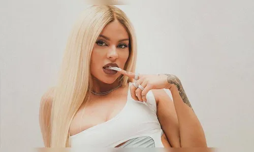 Luísa Sonza é detonada na web após publicar foto na privada
