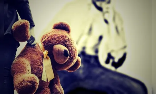 Mãe descobre que marido estuprou filha e chama PM