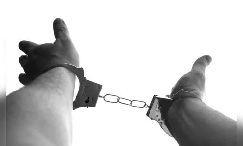 Marido bêbado agride esposa e pede à PM para ser preso