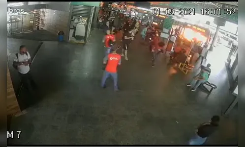 Motorista de ônibus que teve o corpo queimado morre em GO