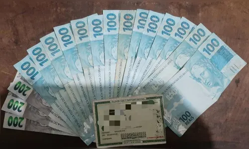 Namorado invade casa de mulher e furta R$ 2 mil