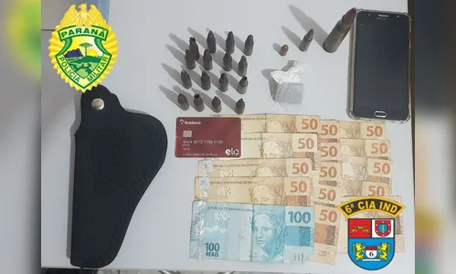 Suspeito de tráfico de drogas é preso com munições e maconha