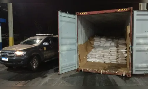 PF apreende 329 kg de cocaína em exportadora no Paraná